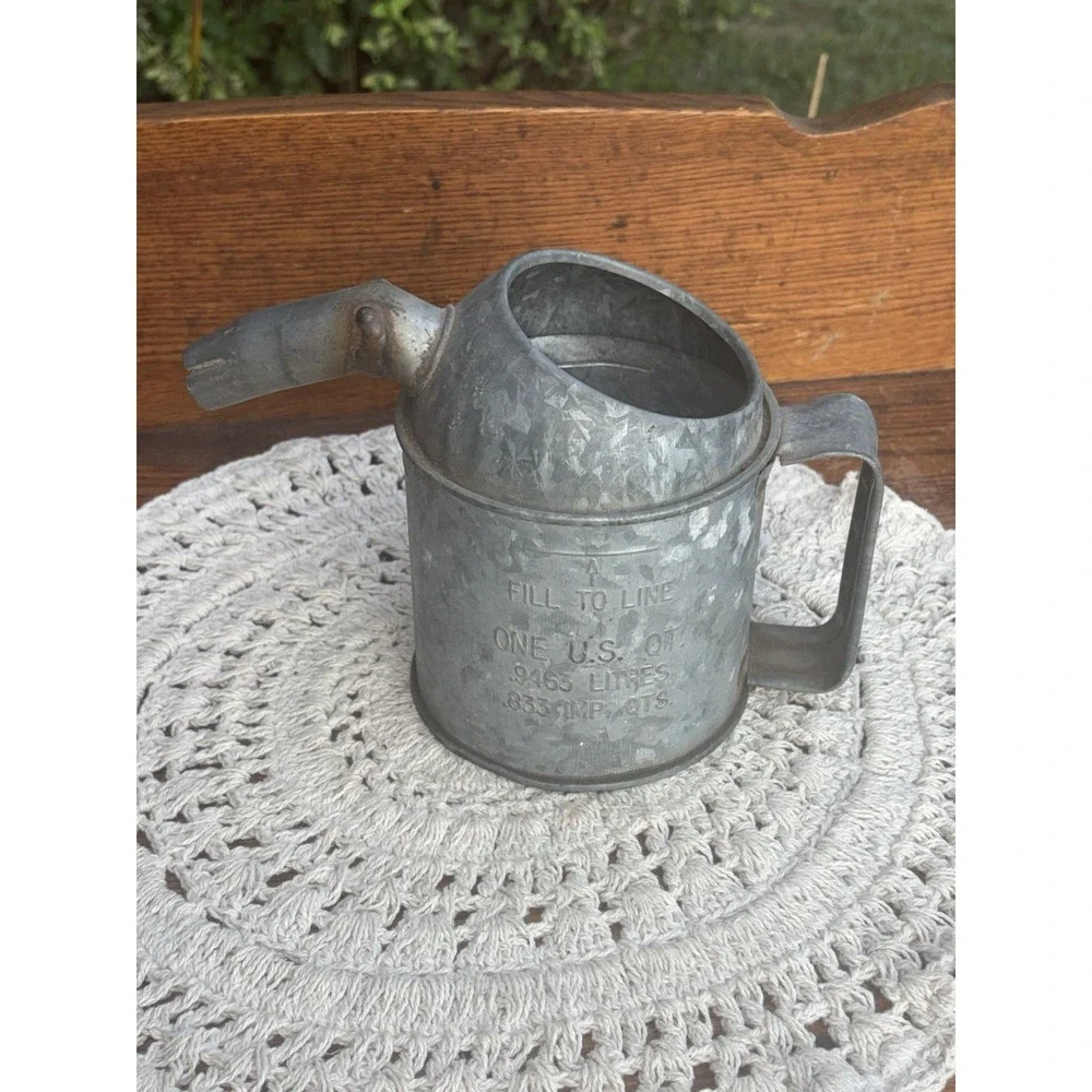Vintage Galvanized Metal Oil Can Spout 1 Quart Industrial Decor Farmhouse